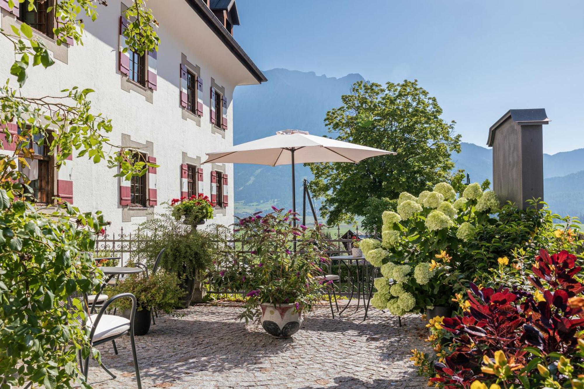 Aparthotel Ansitz Felsenheim Lermoos Exterior photo
